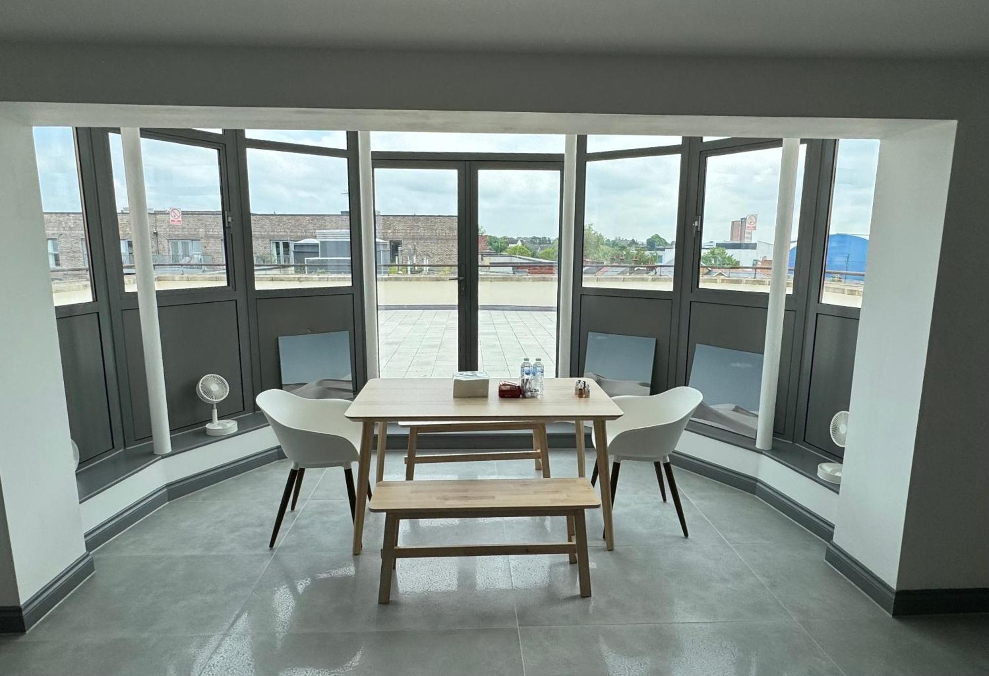 Long Letting - Luxurious 3 Bedroom Penthouse In City Centre - Parking Included! Chelmsford Exterior photo