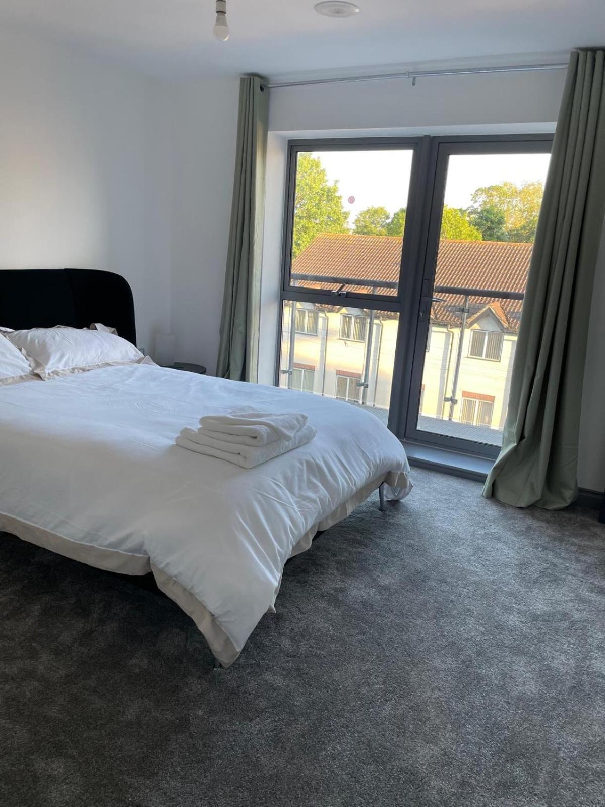 Long Letting - Luxurious 3 Bedroom Penthouse In City Centre - Parking Included! Chelmsford Exterior photo